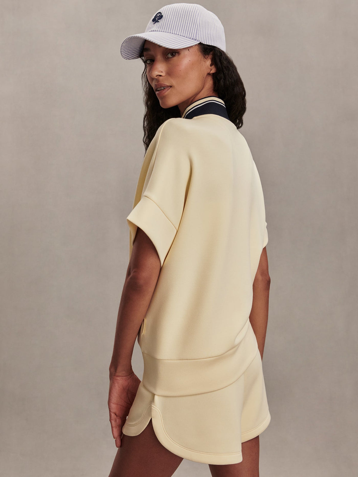 Ritchie Short Sleeve Sweatshirt 2.0 | Varley Signature