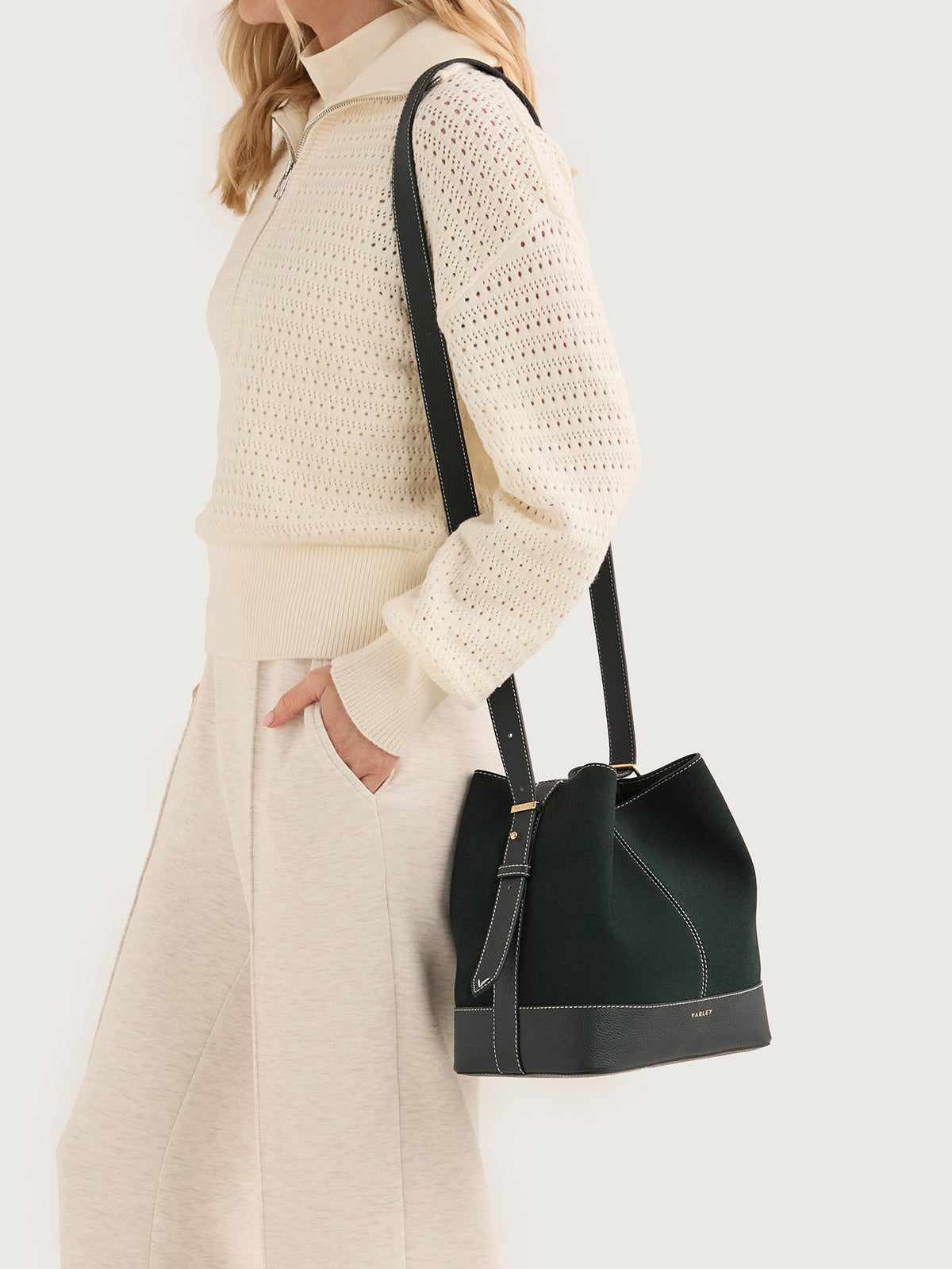 Heath Bucket Bag Medium Suede - Modern Suede Bucket Bag | Varley Latest