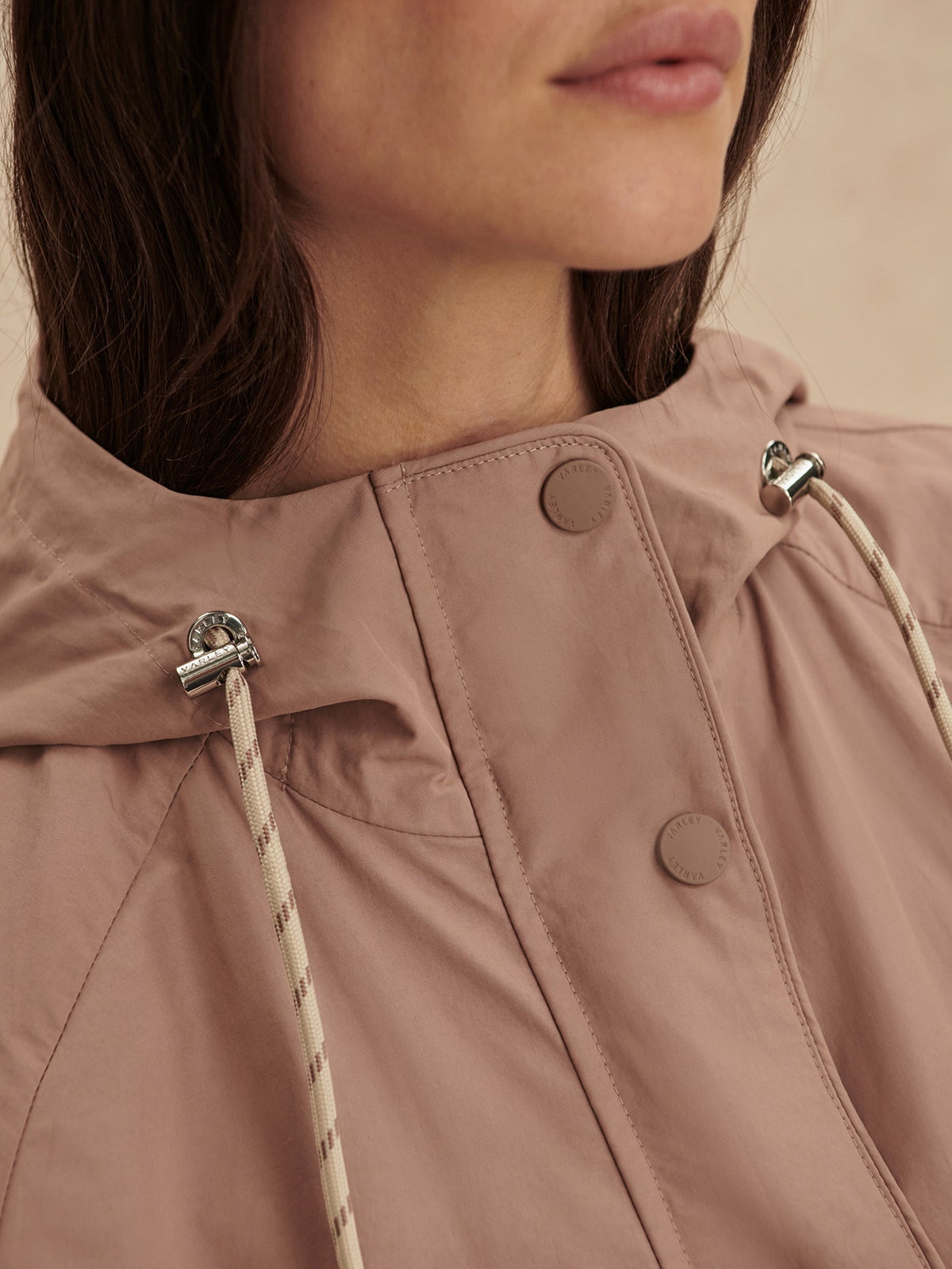 Isa Light Weight Jacket | Varley Featured