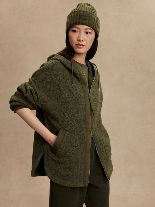 Fey Relaxed Fleece | Varley Featured
