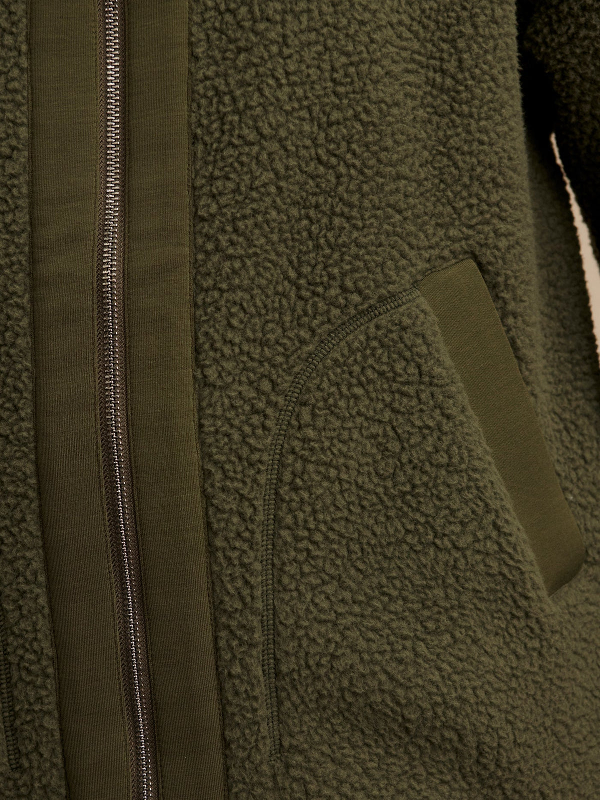 Fey Relaxed Fleece | Varley Featured