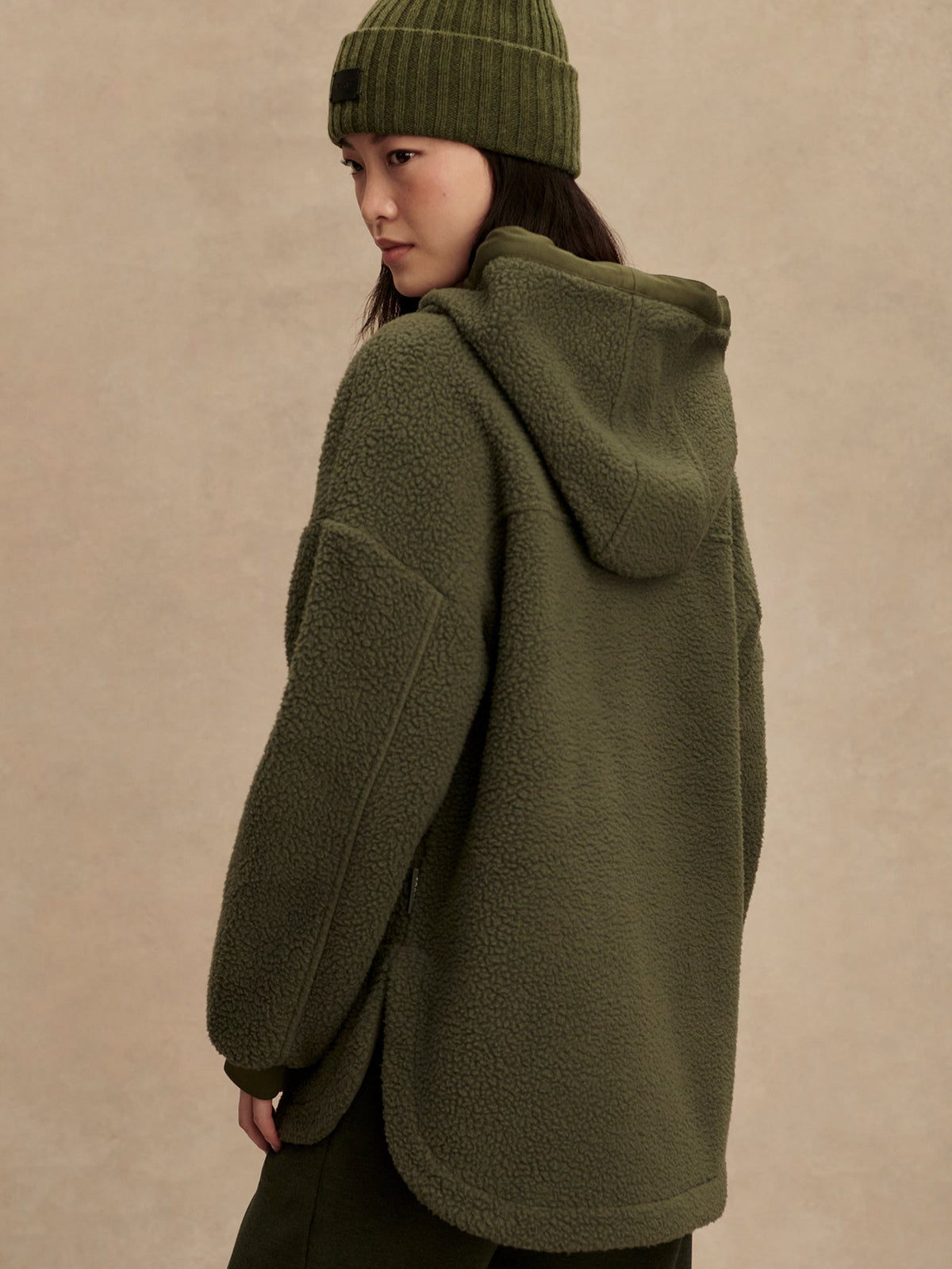 Fey Relaxed Fleece | Varley Featured
