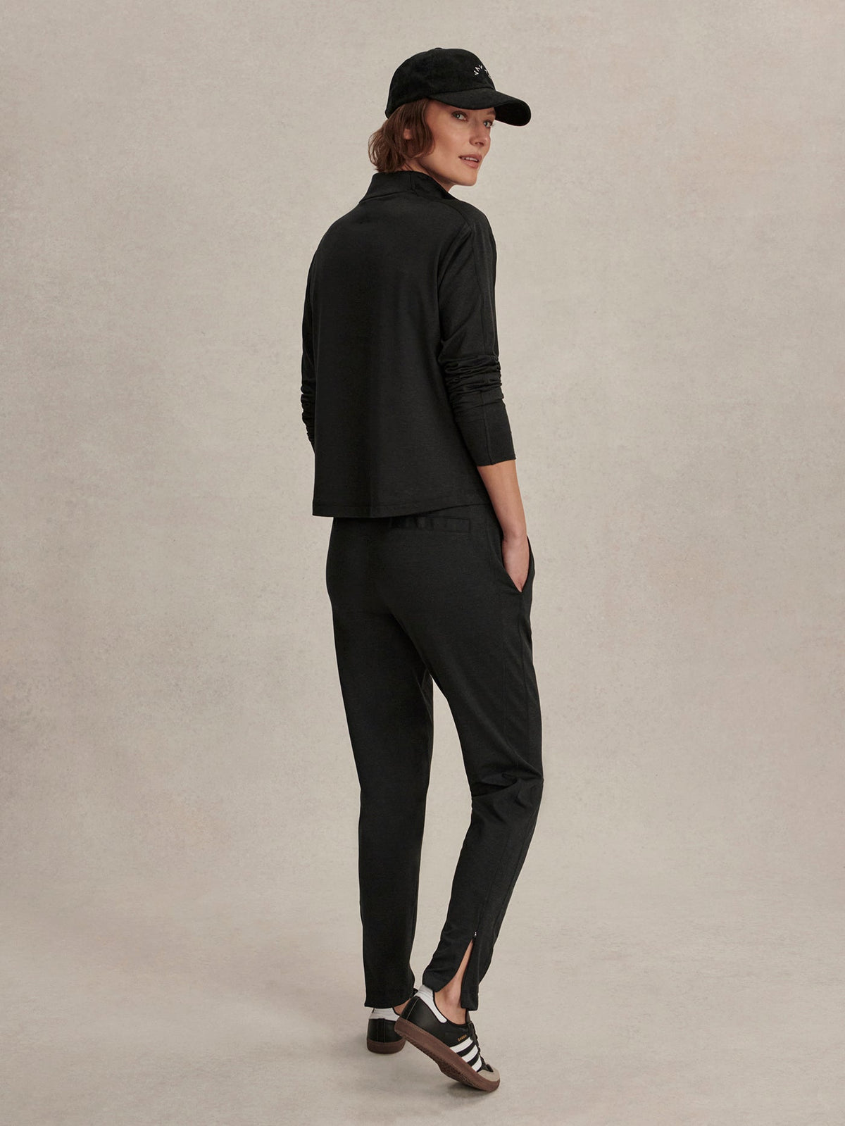 Kya Active Sweatpant 29 | Varley Featured