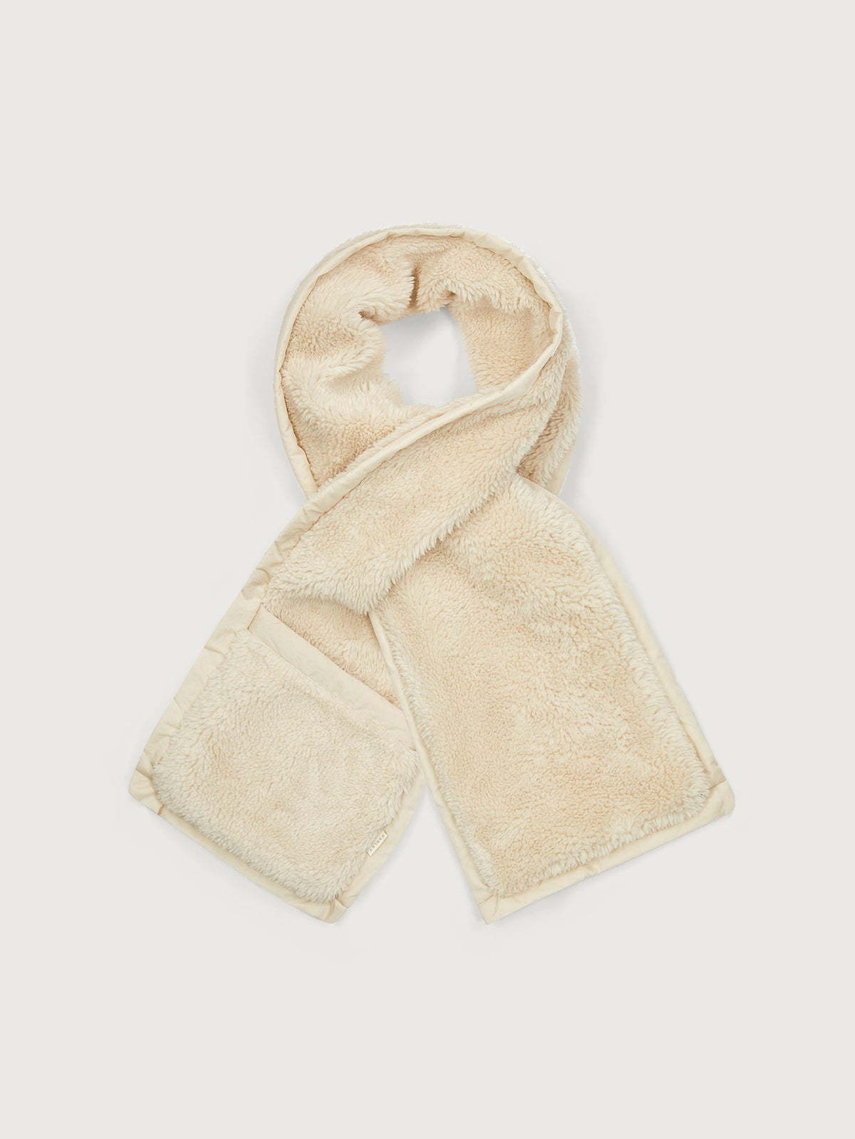 Vesta Sherpa Pocket Scarf | Varley Essential