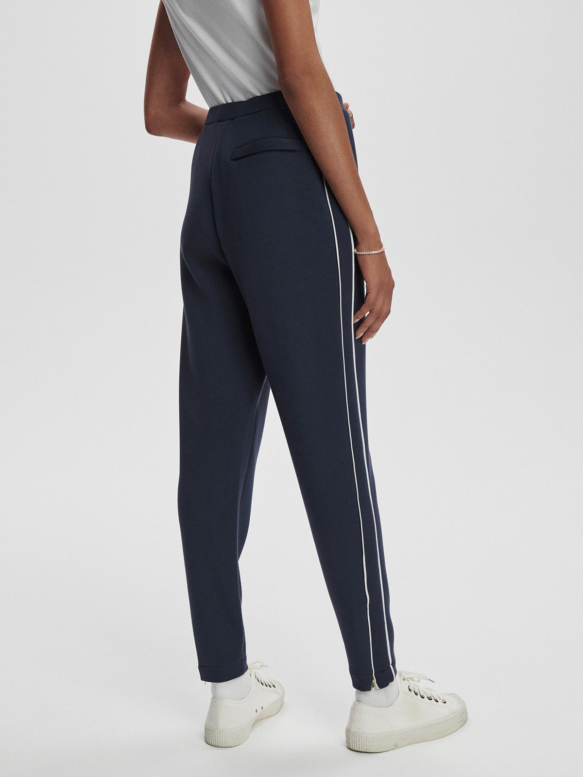 The Slim Piped Pant 27.5 | Varley Deals