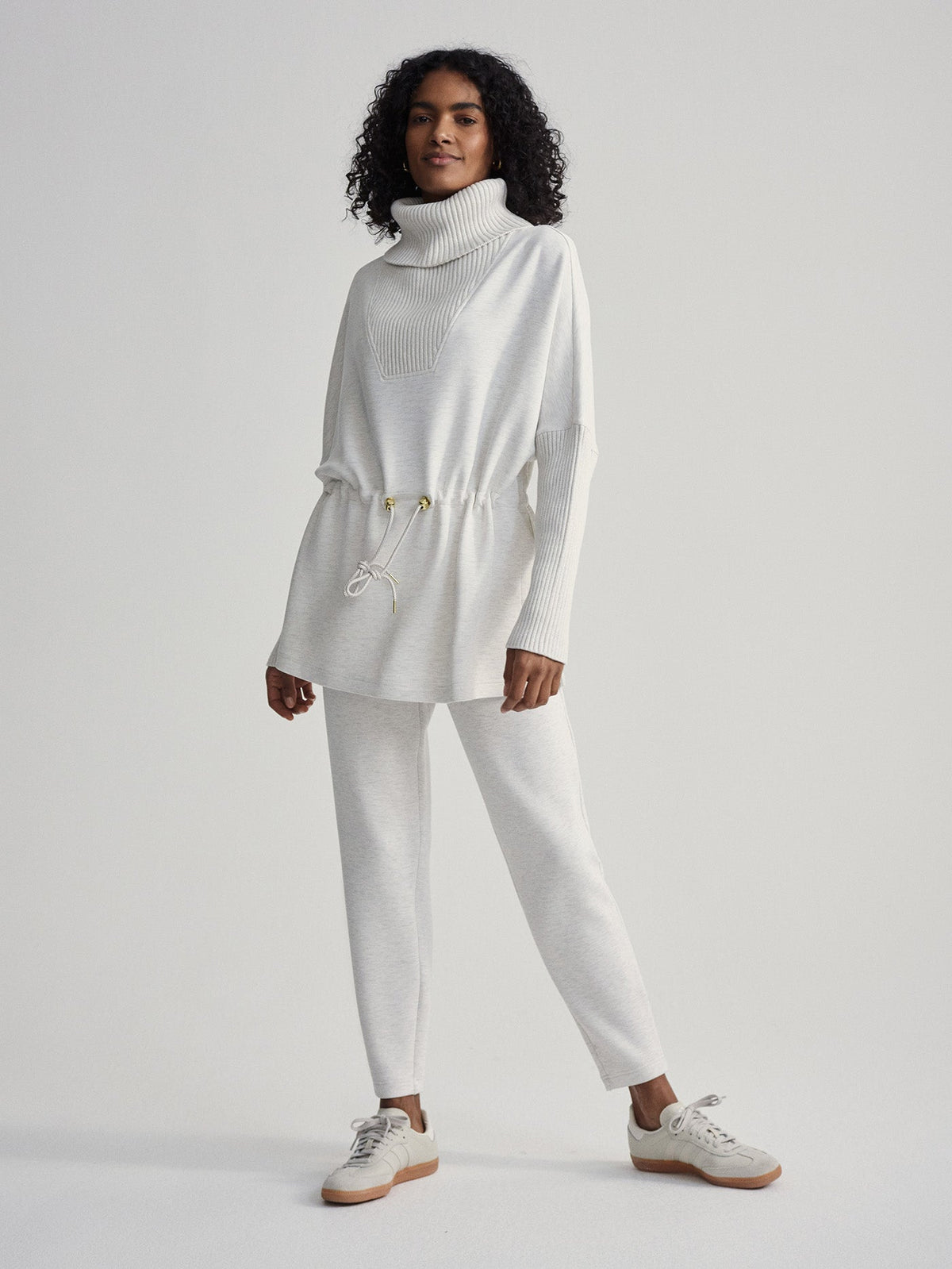 Suffolk Longline Sweat | Varley Signature